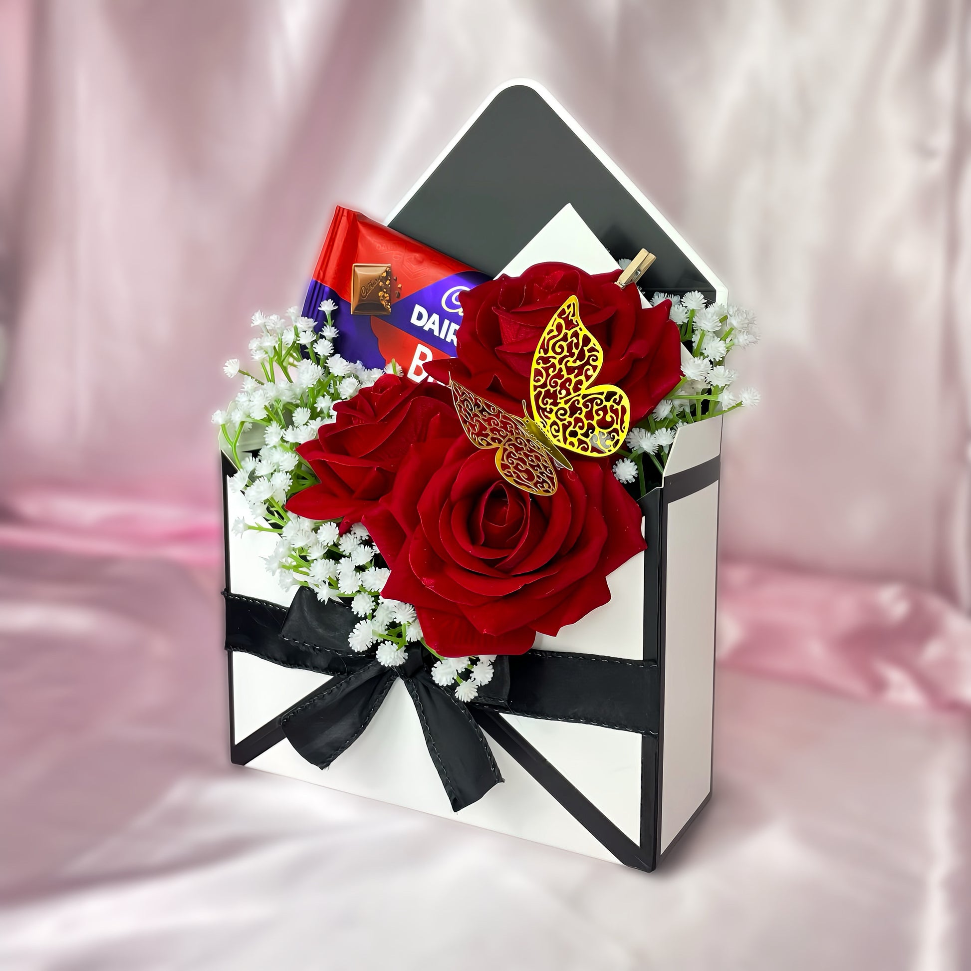 Stunning Envelope Style Chocolate & Flower Arrangement - Inc. Cadbury Biscoff Chocolate Bar, 3x Red Forever Roses & Personalised Postcard