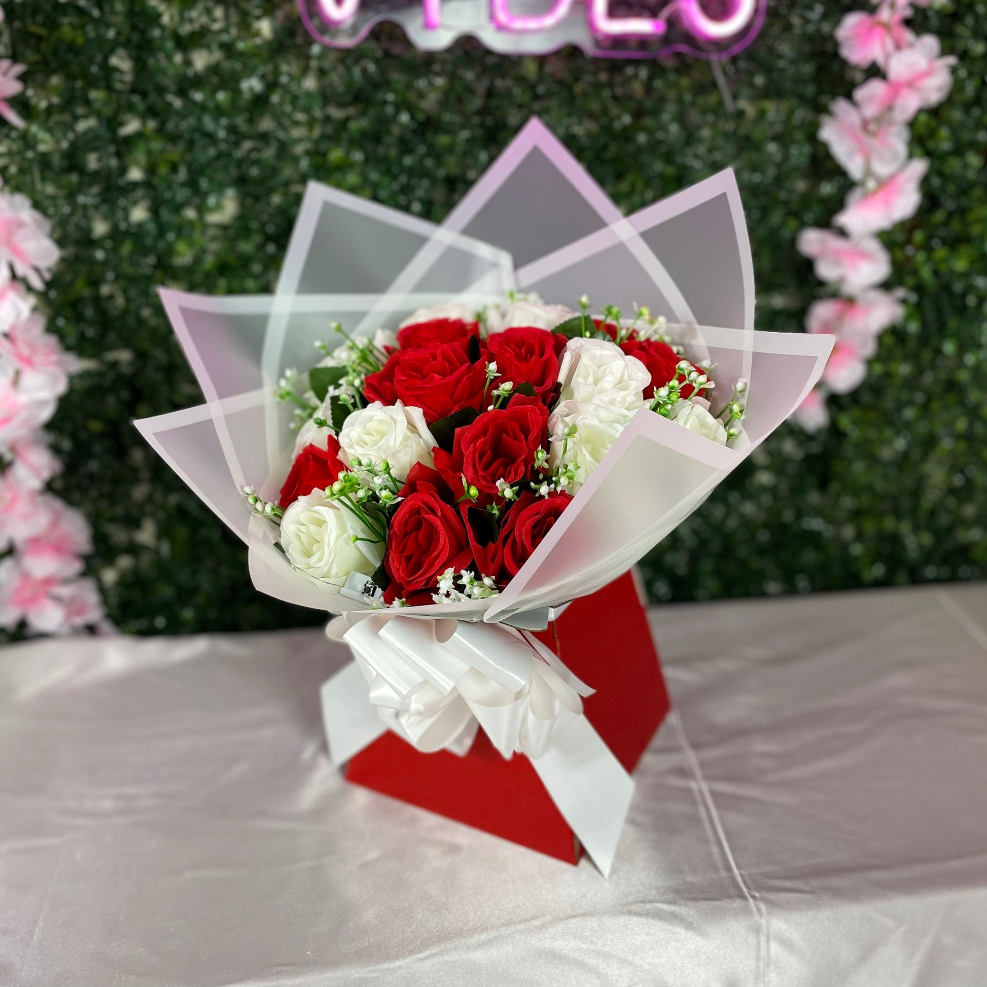 Make Your Own Mix Rose Box Bouquet - Perfect Petals UK