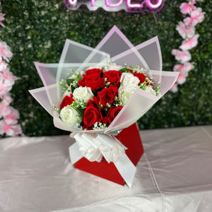 Make Your Own Mix Rose Box Bouquet - Perfect Petals UK